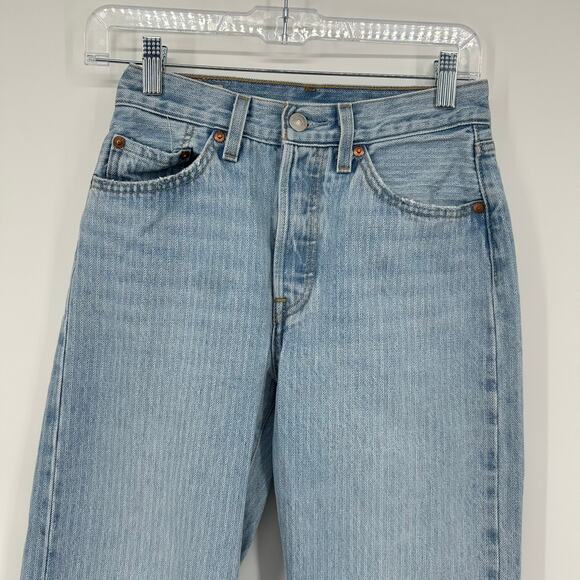Women's 501 Levi's '81 Striped Denim High Rise Tapered Leg Mom Jeans A46990006 - Picture 3 of 11